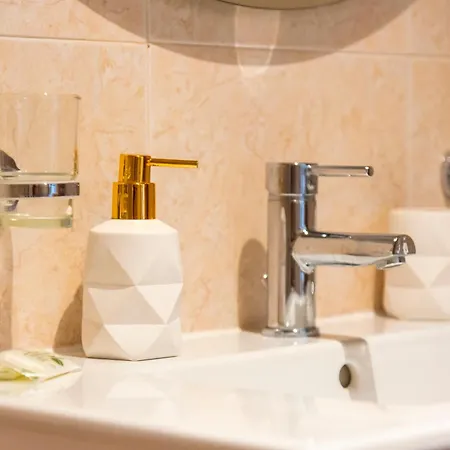 Sunny Oasis Getaway Apartmán